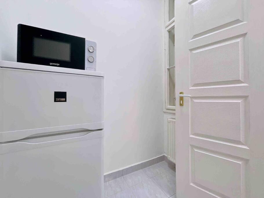 C Downtown Cozy Family Loft Apartment Budapest Exterior photo